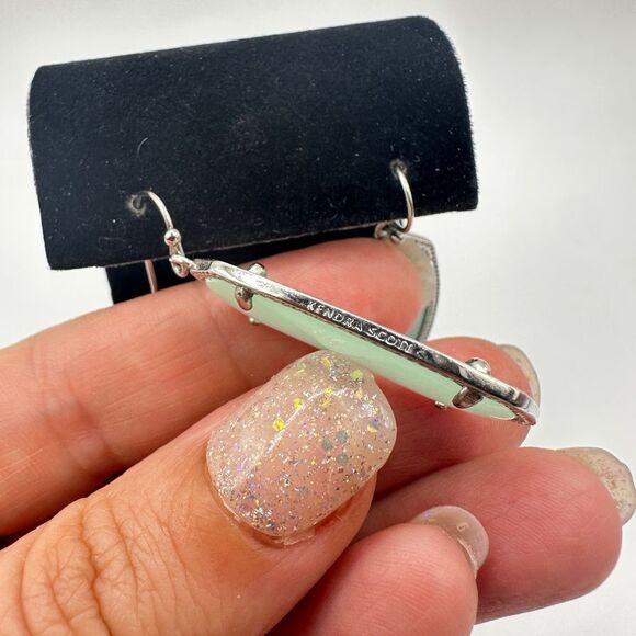 Retired Kendra Scott Elle "green Chalcedony" dangle earrings in silver tone! - Picture 6 of 12